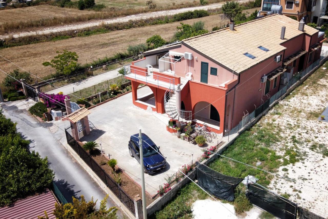 Nonna Nata Villa Авола Екстериор снимка